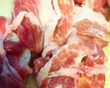 豚コマ肉でレンコン肉巻き作り方1写真