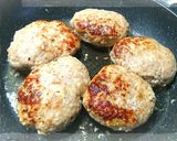 簡単☆ふんわり味噌マヨ豆腐ハンバーグ♪作り方8写真