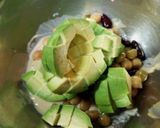 アボガドとミックスビーンズの胡麻味噌和え作り方2写真