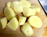甘酒で作る☆新じゃがと豚ひき肉の甘辛煮作り方1写真