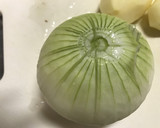 土鍋で作る 丸ごと新玉ねぎと手羽先スープ作り方4写真