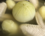 土鍋で作る 丸ごと新玉ねぎと手羽先スープ作り方9写真