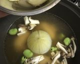 土鍋で作る 丸ごと新玉ねぎと手羽先スープ作り方11写真