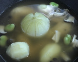 土鍋で作る 丸ごと新玉ねぎと手羽先スープ作り方12写真