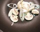 マッシュルーム・長ネギトマトパスタ作り方2写真