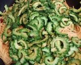 簡単、夏パスタ!ゴーヤのペベロンチーノ作り方4写真