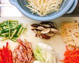 冷製八宝炒め乗せ・ピリ辛冷やし中華作り方1写真