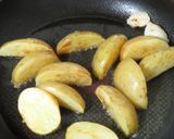 じゃがいものピリ辛焼き☆イカか鰹の塩辛で作り方6写真