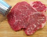 安いお肉でも美味しいペッパーステーキ作り方1写真