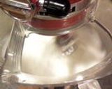 ココアロールケーキ　イチゴ入り作り方3写真