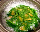 ひとりランチ♪にら玉雑炊＊焼き梅添え作り方3写真