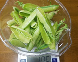 捨てないで！えんどう豆のさやのスープ作り方1写真