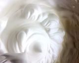 紙コップでヨモギのシフォンケーキ作り方7写真