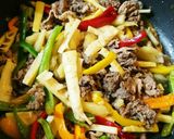 キャベツとパプリカの彩り牛肉辛味噌炒め作り方8写真