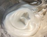 ふわふわロールケーキ☆いちごブルーベリー作り方1写真