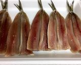 ちくわも一緒に♪イワシの蒲焼き丼作り方1写真