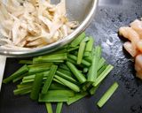 簡単！ニラごぼうとぷるぷる鶏むね炒め作り方1写真