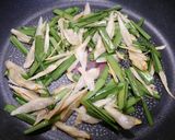簡単！ニラごぼうとぷるぷる鶏むね炒め作り方4写真