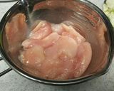 鶏むね肉とキャベツのごま味噌炒め作り方1写真