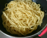 簡単☆青椒肉絲と卵かた焼きそば作り方3写真