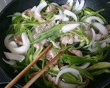 簡単☆青椒肉絲と卵かた焼きそば作り方11写真