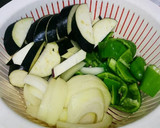 豚肉となすのこってり生姜焼き丼☆簡単♥作り方1写真