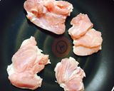 ピーマン大量消費！鳥モモ肉の旨塩照り焼き作り方2写真