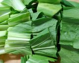 朝食♪チンゲン菜とワカメしめじのお味噌汁作り方2写真