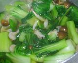 朝食♪チンゲン菜とワカメしめじのお味噌汁作り方3写真