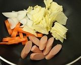 麺つゆマヨ焼きうどん。作り方1写真
