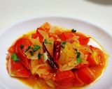 トマトと玉葱の彩りペペロンチーノ風炒め☆作り方3写真