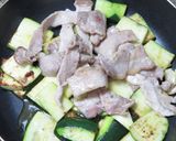 ズッキーニと豚肉のぽん酢炒め地中海風！？作り方10写真
