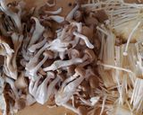 簡単♡水菜ときのこ 卵の味噌中華スープ！作り方3写真