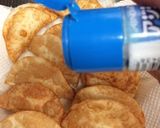 餃子の皮が余ったら♢チーズかりかり♢作り方4写真