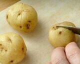 新じゃがのバター照り煮作り方1写真