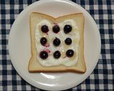 冷凍ブルーベリーで簡単デザートパン！作り方3写真