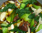 朝食♪青梗菜ときのこ鶏ささみのお吸い物♡作り方5写真