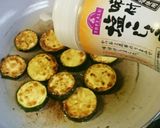簡単！焼きズッキーニ ガーリック風味作り方4写真