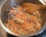 牛肉と野菜の簡単！ピリ辛中華風スープ♪作り方3写真