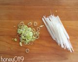 山盛りきゅうりの冷やしみそラーメン作り方4写真