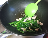 【ほうれん草と豚肉の簡単マヨネーズ炒め】作り方4写真
