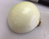 初心者さんへ、簡単安全な玉ねぎみじん切り作り方1写真