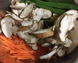 豚肉と残り野菜の炒め物～作り方1写真