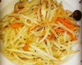 超簡単♪キノコともやしのバターポン酢炒め作り方4写真