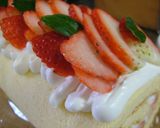 苺の生ロールケーキ作り方9写真