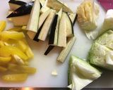 ご飯が進む！豚こまと野菜の味噌炒め作り方1写真