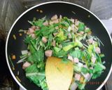 納豆・魚肉ソーセージ・菜っ葉でチャーハン作り方3写真