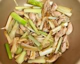 焼き葱と鶏肉の煮麺作り方3写真