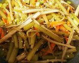 大根の皮のきんぴら☆残り野菜と一緒に作り方4写真