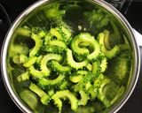 簡単♪ゴーヤと舞茸のツナ炒め作り方1写真
